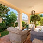 Vila Vacation I Bosquecito, Giant Private Heated Pool, Walk To The Beach, 6 Bdr, Spacious Villa, Bbq, Ample Garden, Alarm System